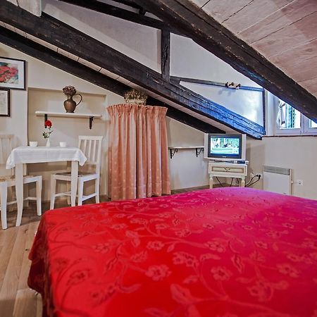 Residence Marco Polo Centro Storico Ровинь Экстерьер фото