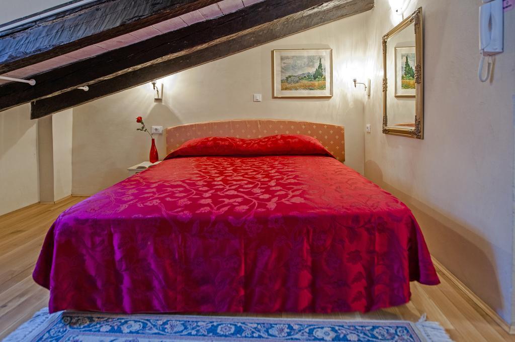 Residence Marco Polo Centro Storico Ровинь Экстерьер фото